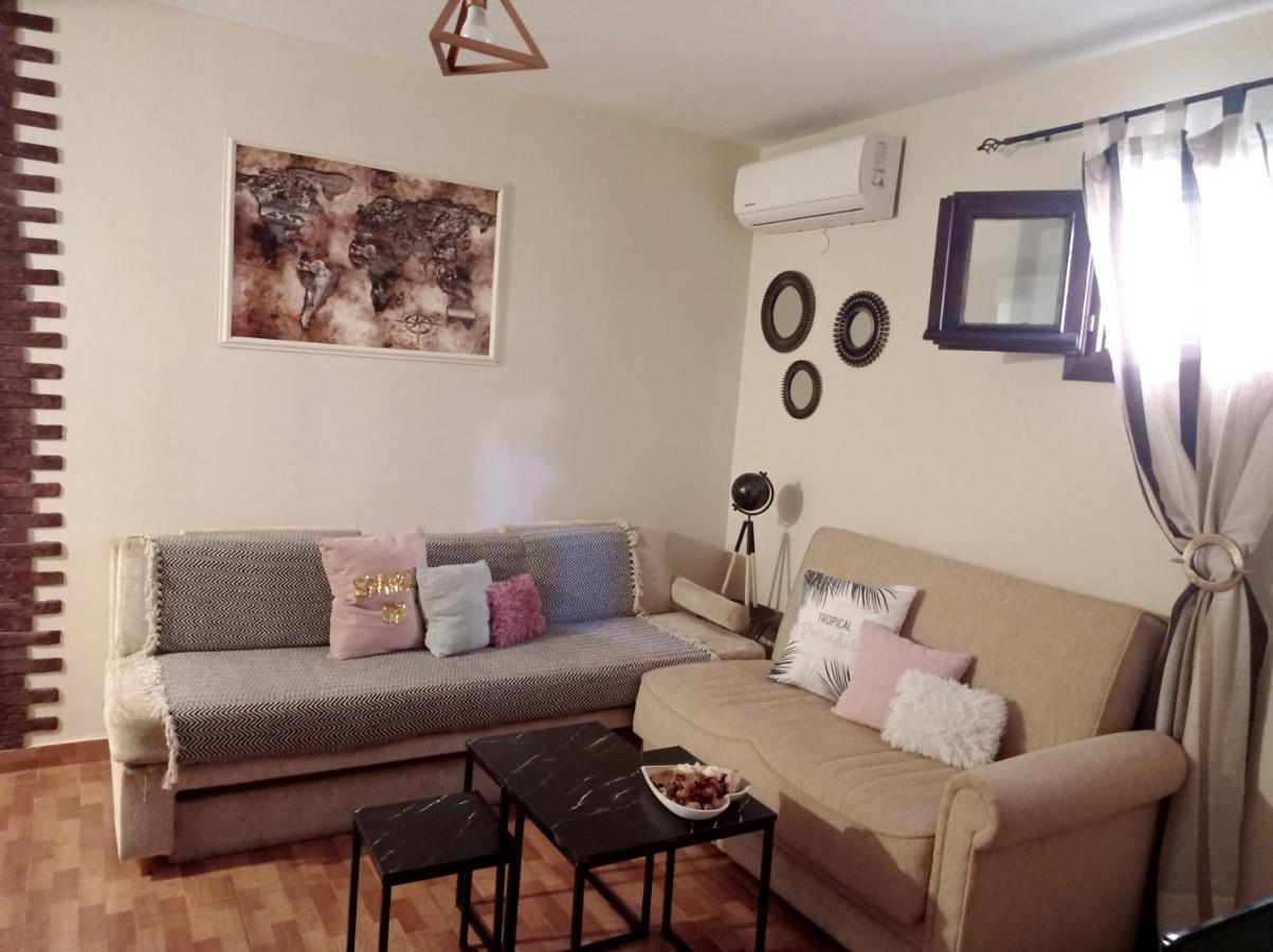 Elegant Apartment เทสซาโลนิกิ ภายนอก รูปภาพ